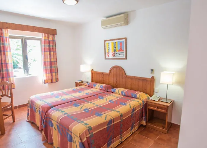 Hl里奥白色海滩酒店